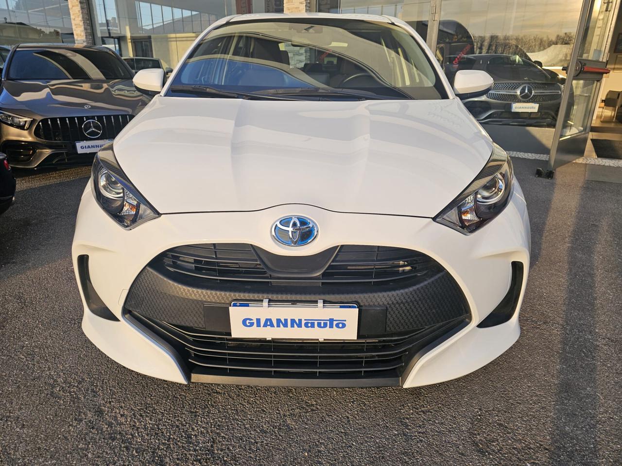 Toyota Yaris 1.5 Hybrid 5 porte Business