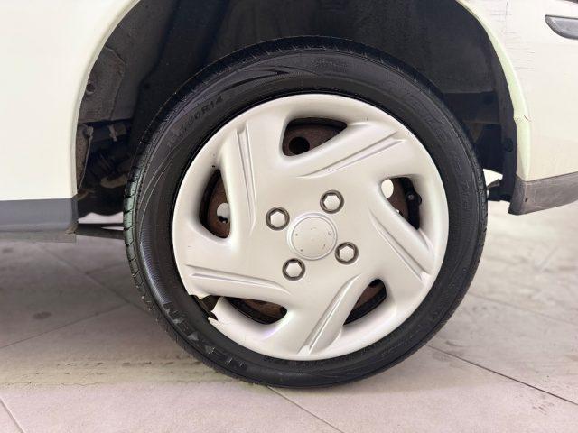 NISSAN Micra 1.0i 16V cat 3 porte Luxury