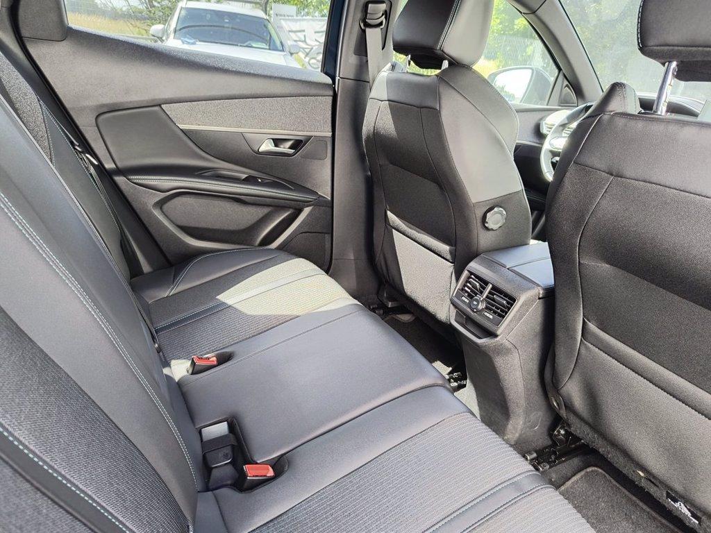 PEUGEOT 3008 1.2 puretech t Allure s&s 130cv eat8 del 2023