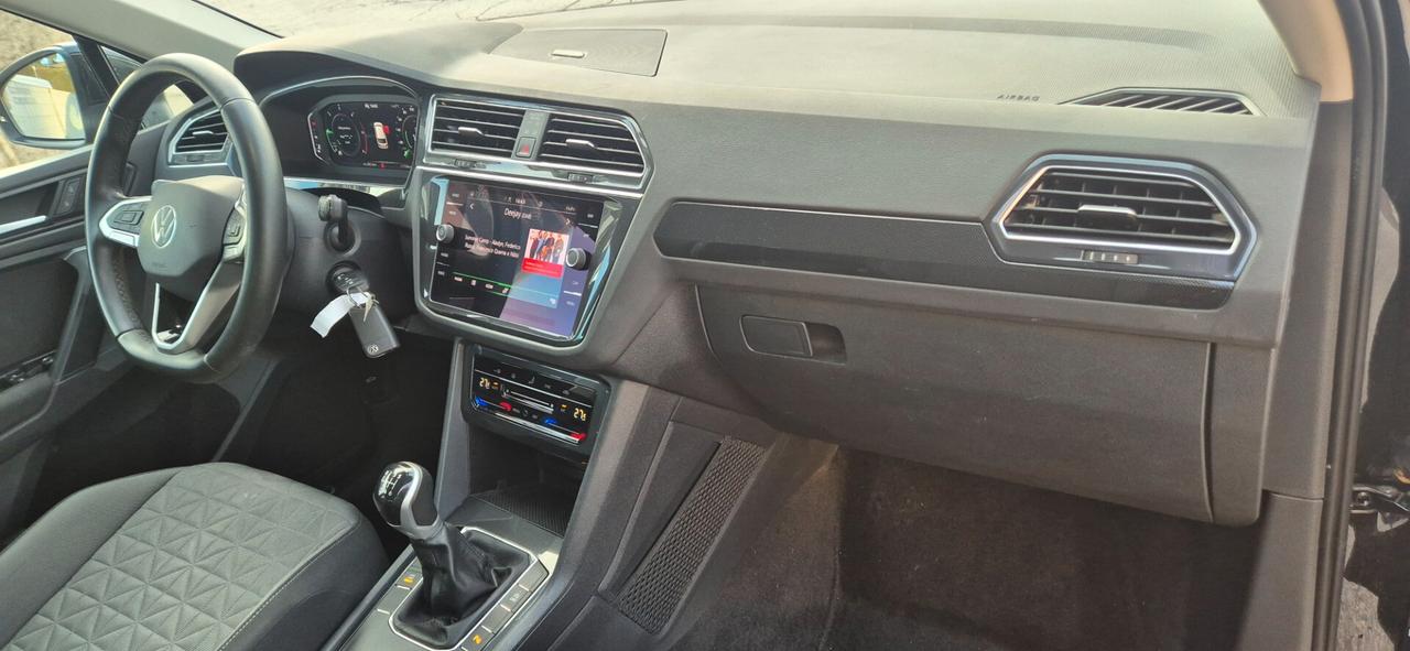 Volkswagen Tiguan 2.0 TDI SCR Life RESTAYLING
