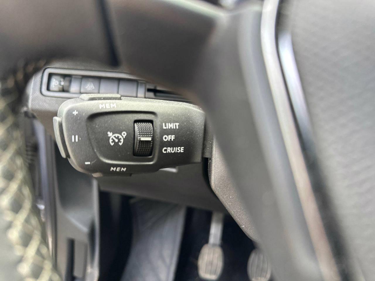 PEUGEOT 3008 II 2021 - 3008 1.2 puretech t Allure Pack s&s 130cv