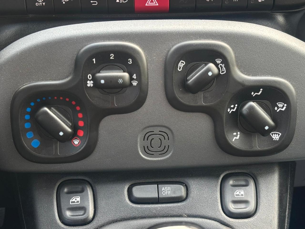 Fiat Panda 1.0 FireFly S&S Hybrid City Cross