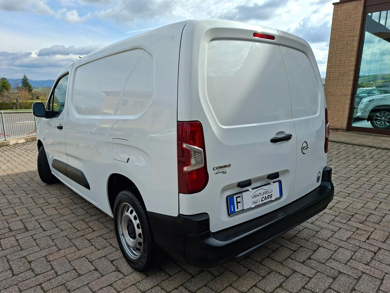 Opel Combo Cargo XL 1.6 Diesel 100CV L2H1 E6 3P.