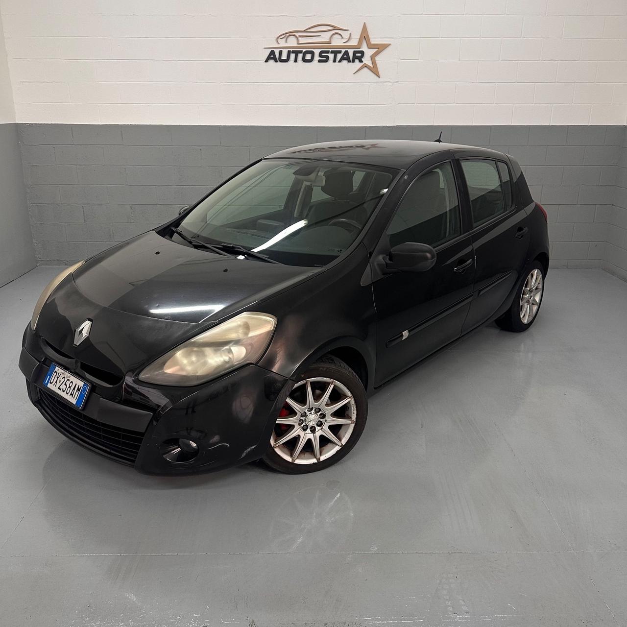 Renault Clio 1.2 16V 5 porte Le Iene NEOPATENTATI
