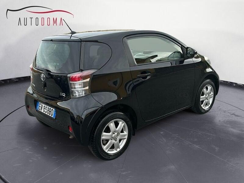 Toyota iQ 1.0 VVT-i Active