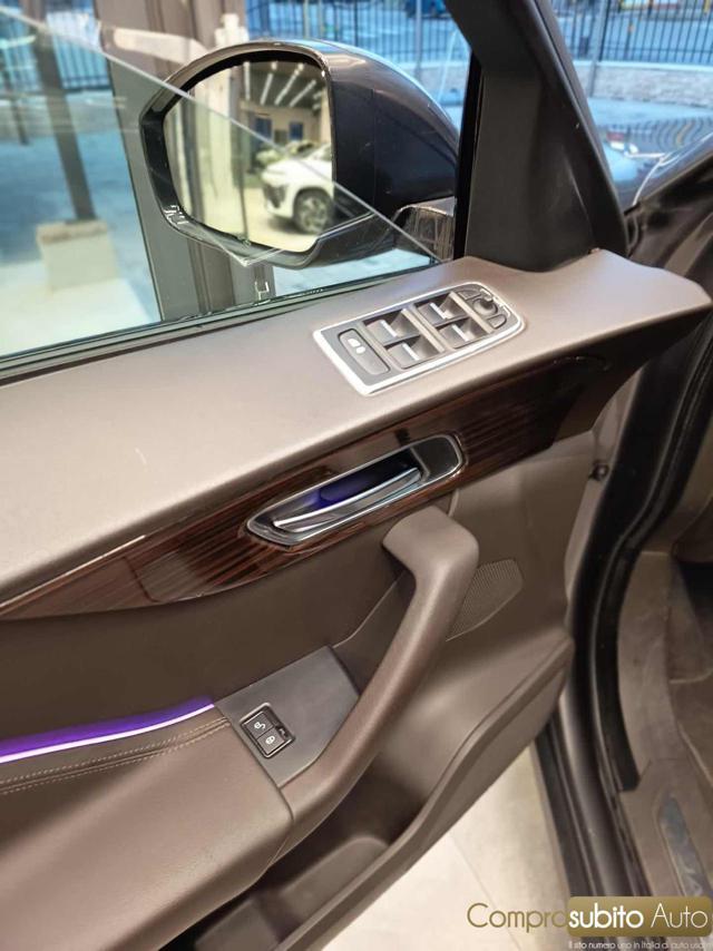 JAGUAR F-Pace 2.0 D 180 CV AWD aut. Portfolio