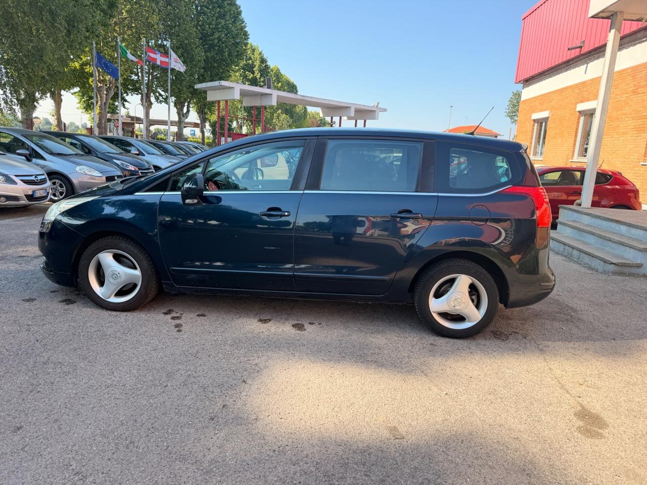 Peugeot 5008 1.6 HDi 112CV Family 7 posti