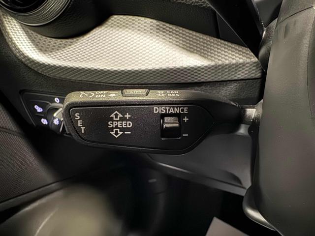 AUDI Q2 35 TDI S tronic Business Advanced