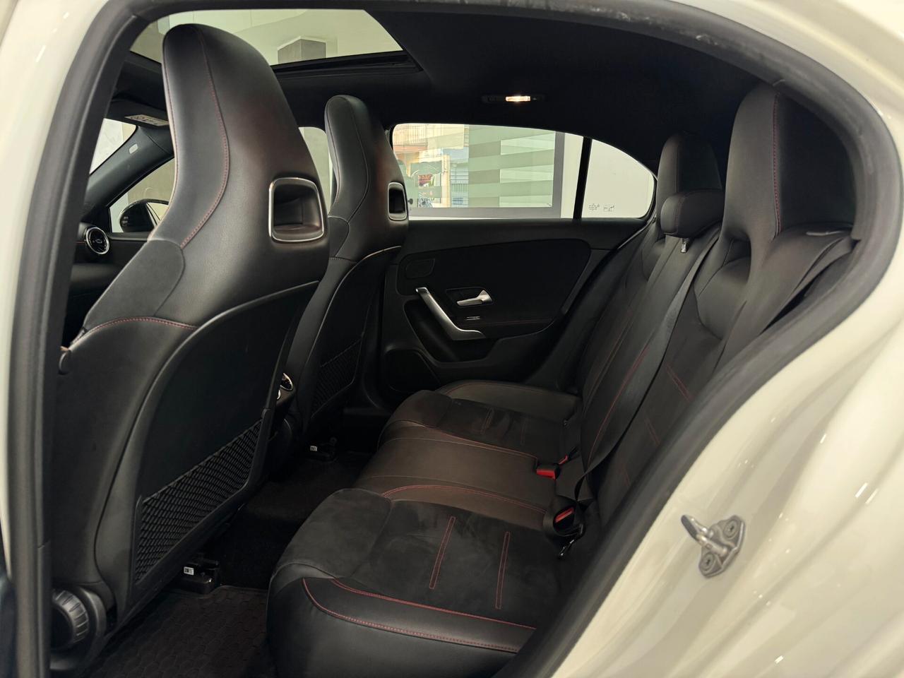 Mercedes Classe A180d Automatic Premium AMG W177