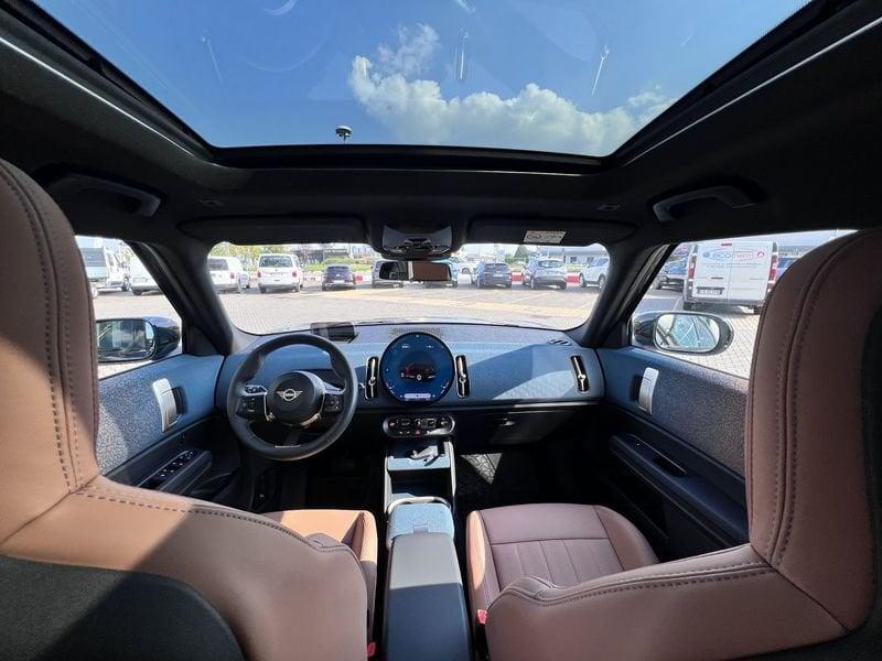 MINI Mini Countryman U25 Mini C Favoured Countryman pack M
