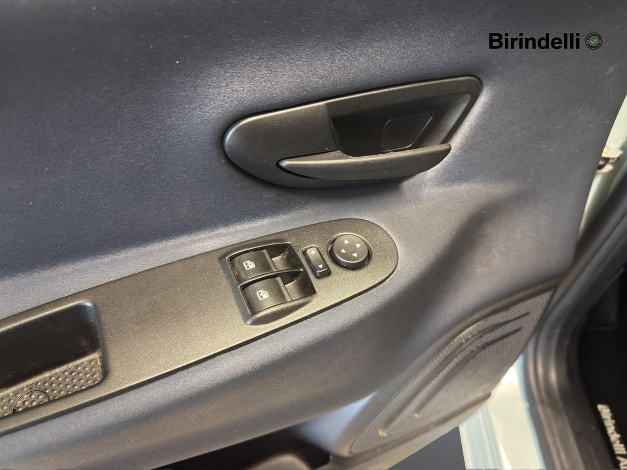 LANCIA Ypsilon 3ª serie - Ypsilon 1.0 FireFly 5 porte S&S Hybrid Gold