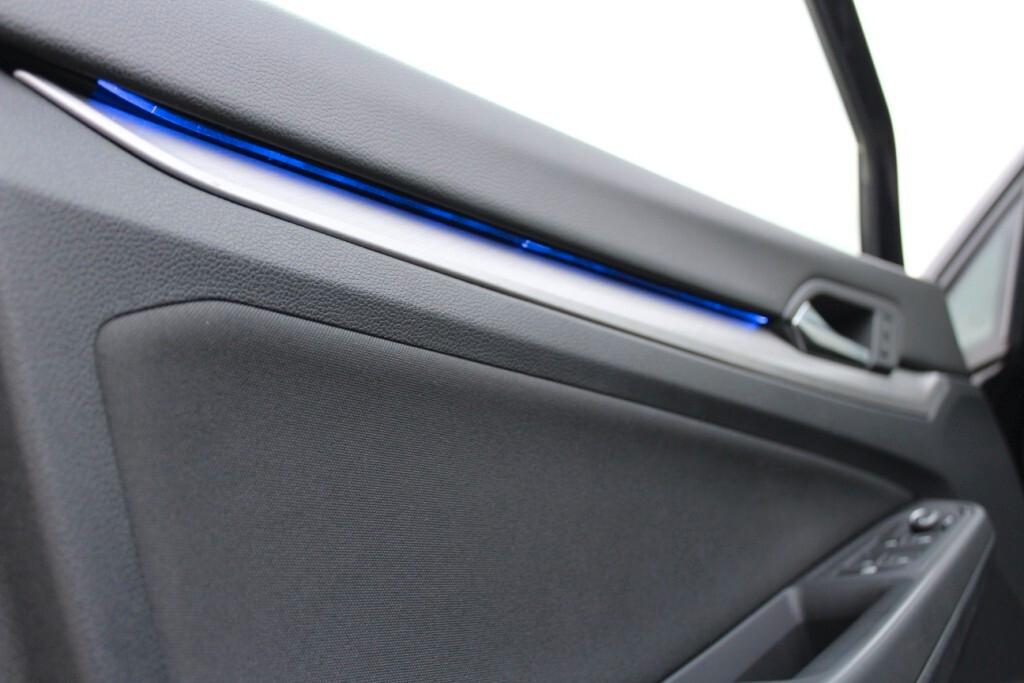 VOLKSWAGEN Golf 2.0 TDI 115cv *Luci Ambiente
