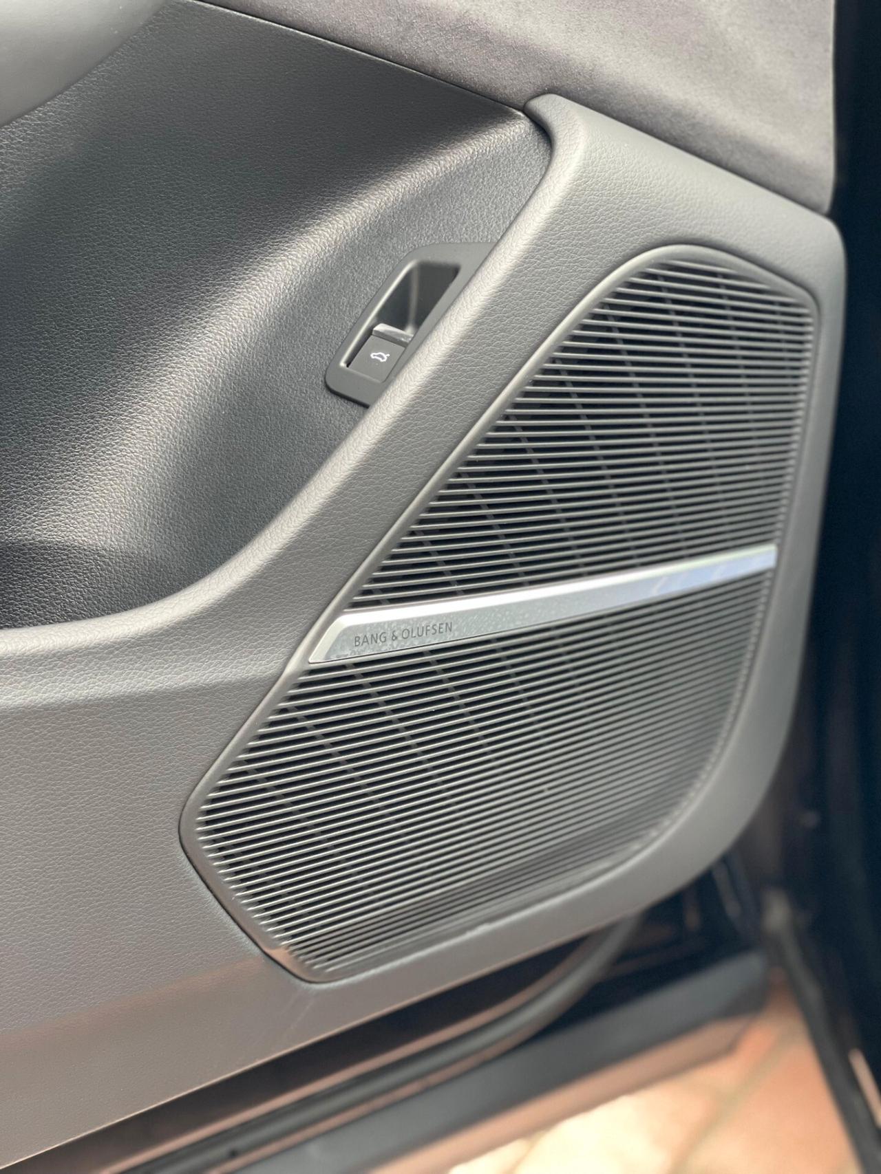 Audi RSQ8 Acc.€62.650 Noleggio riscatto NoScoring
