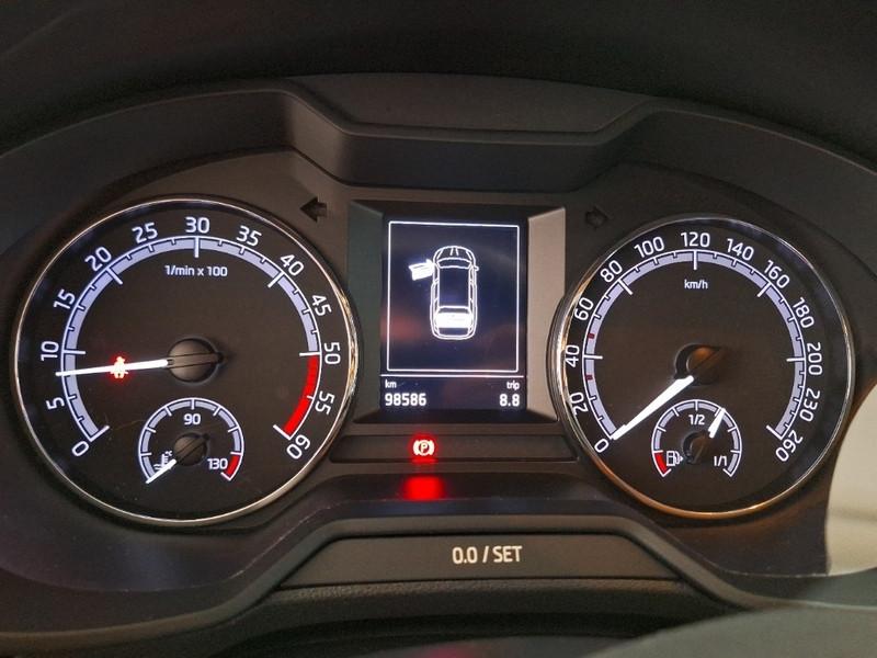 SKODA OCTAVIA WAGON 1.6 TDI EXECUTIVE