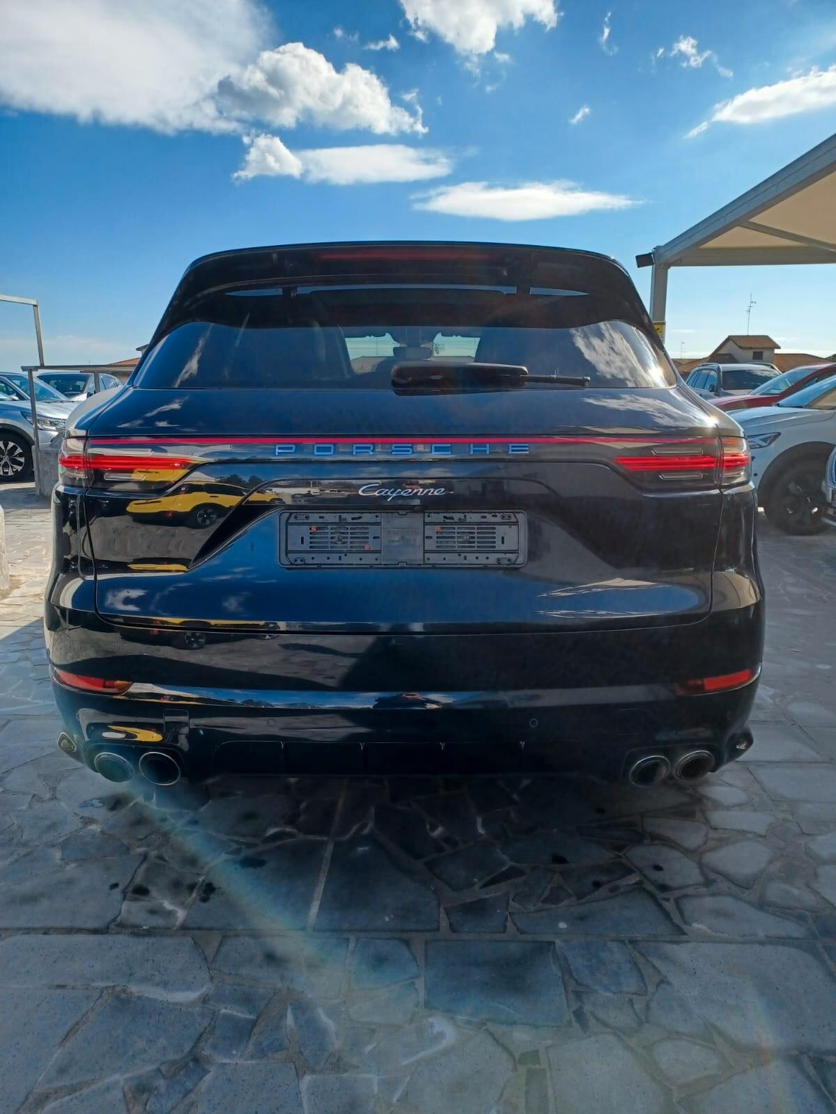 Porsche Cayenne 3.0 V6