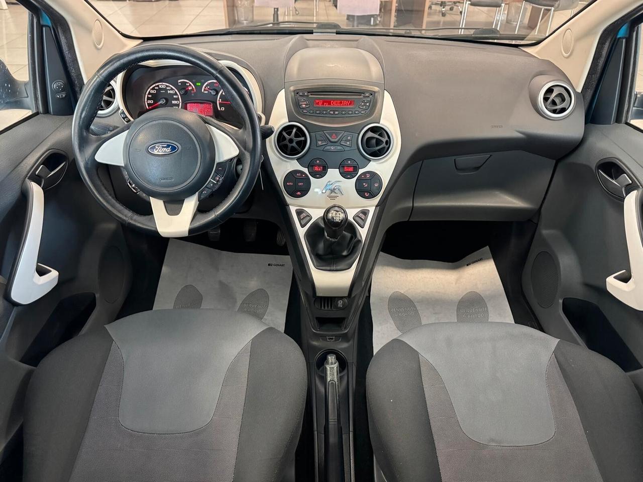 Ford Ka 1.2 BENZ TITANIUM NEOPAT 2009