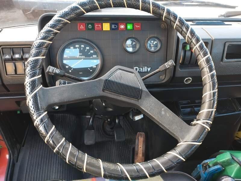 IVECO DAILY 35F8 CASSONE FISSO