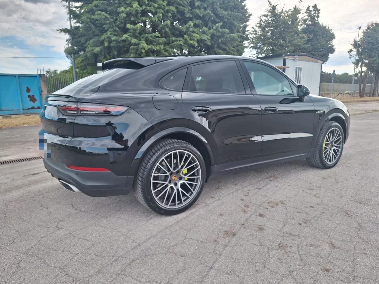 Porsche Cayenne 3.0 V6 E-Hybrid-BENZINA