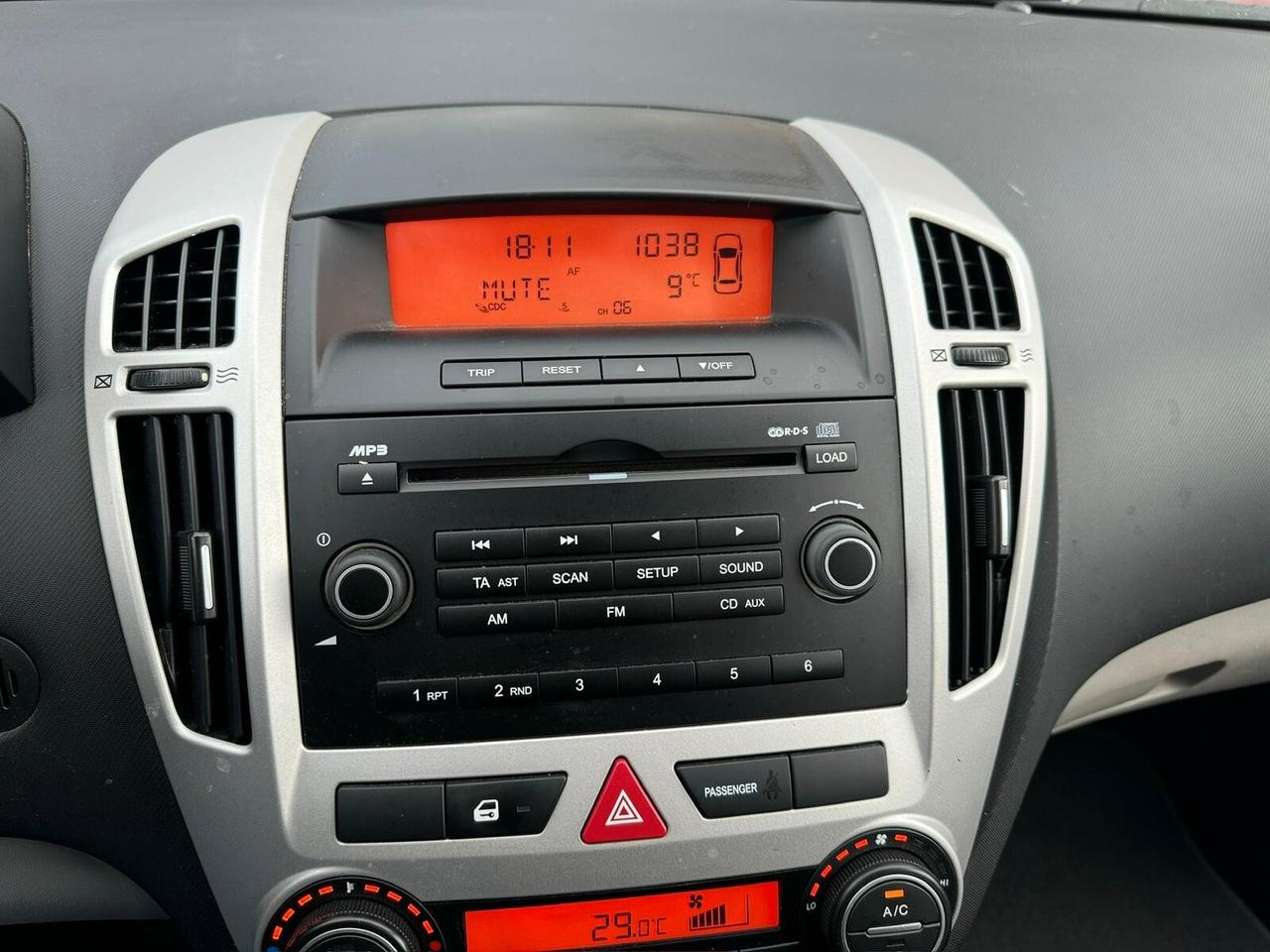 Kia Ceed cee'd 1.4 109CV 5p. EX Bi-Fuel