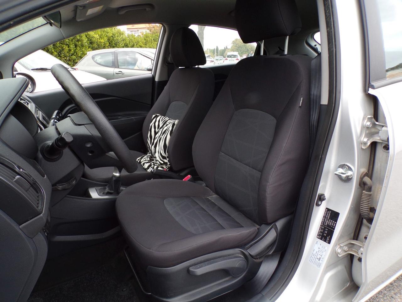 Kia Rio 1.2 CVVT 5p. Cool