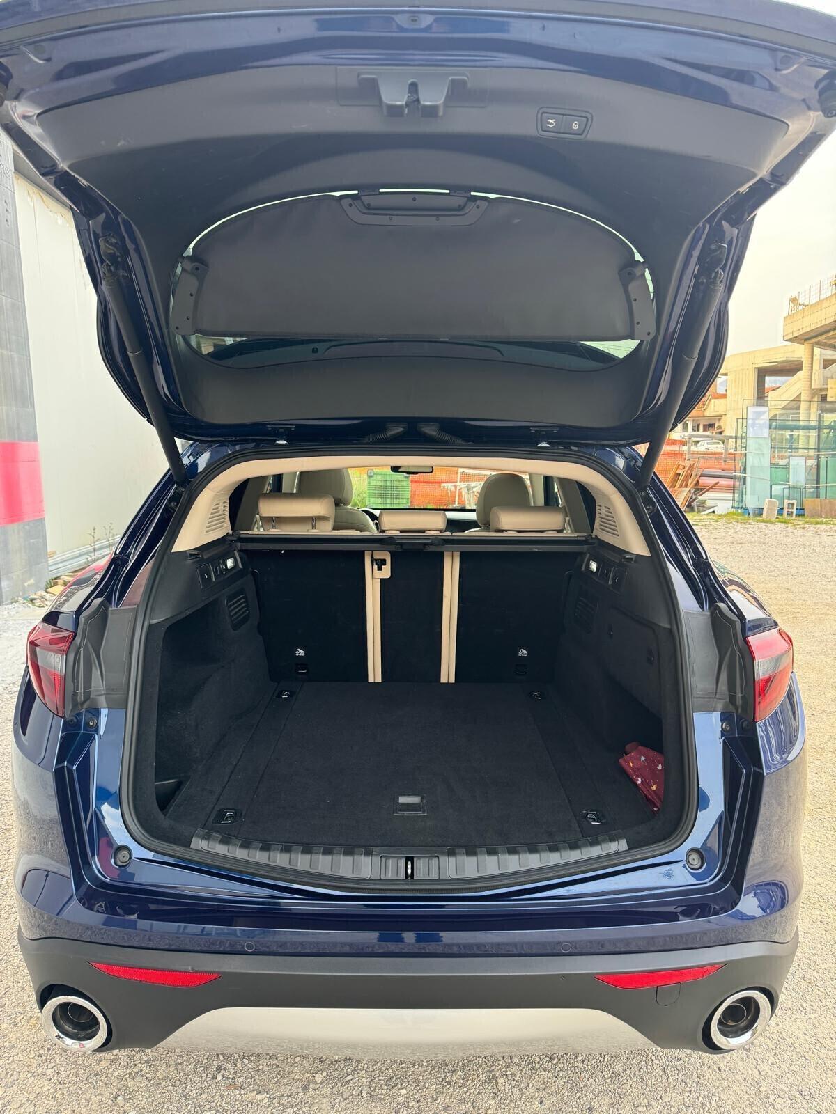 Alfa Romeo Stelvio 2.2 Turbodiesel 210 CV AT8 Q4 Executive