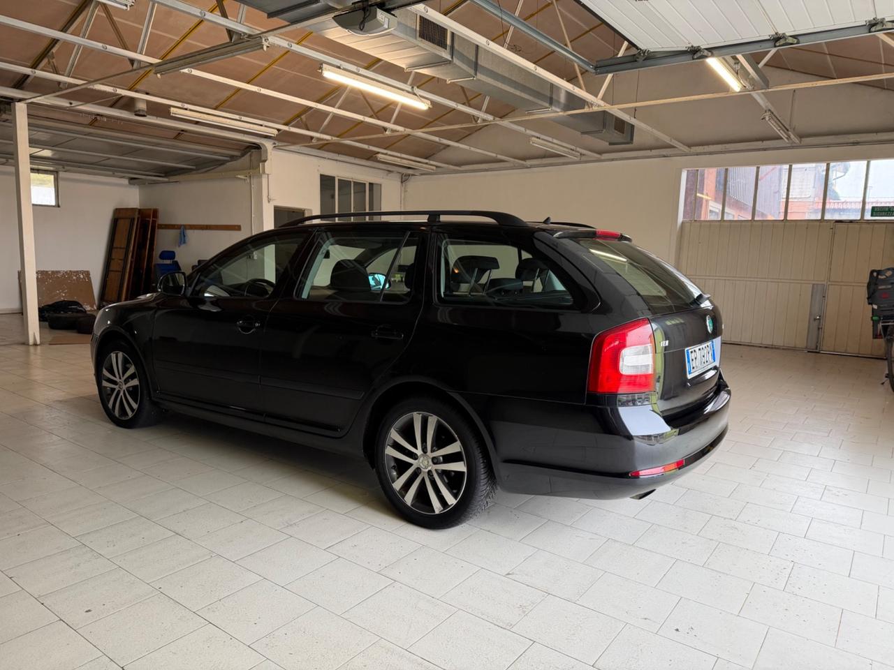 Skoda Octavia 1.6 TDI CR 105 CV Ambition