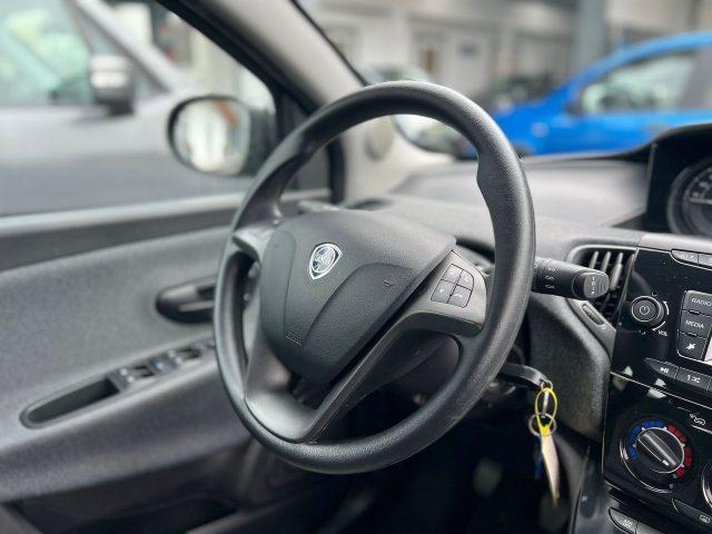 LANCIA Ypsilon 1.0 FireFly 70cv Hybrid Silver Plus