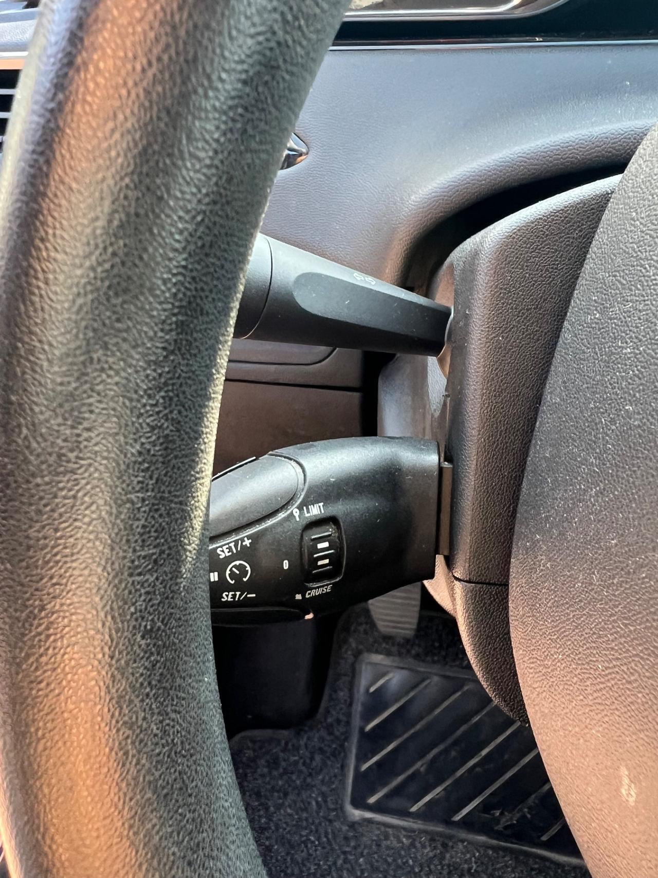 Peugeot 208 1.2 VTi 82 CV 5 porte Active