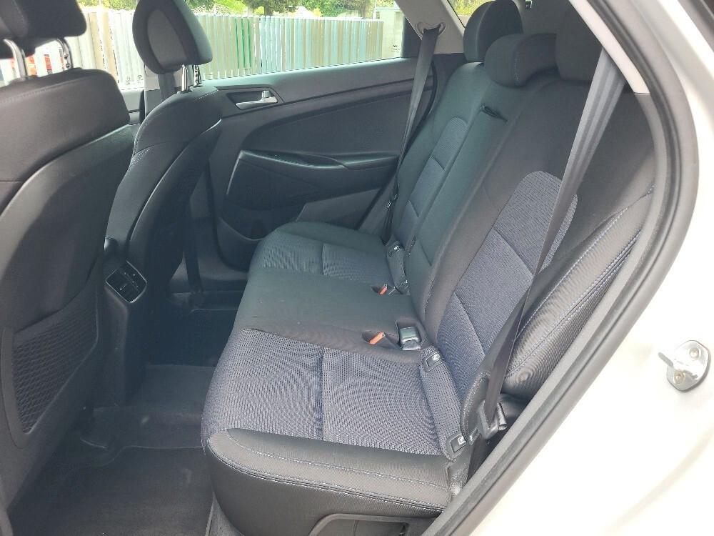 Hyundai Tucson 1.6 GDI Comfort 132cv ok neopatentati - UNICO PROPRIETARIO