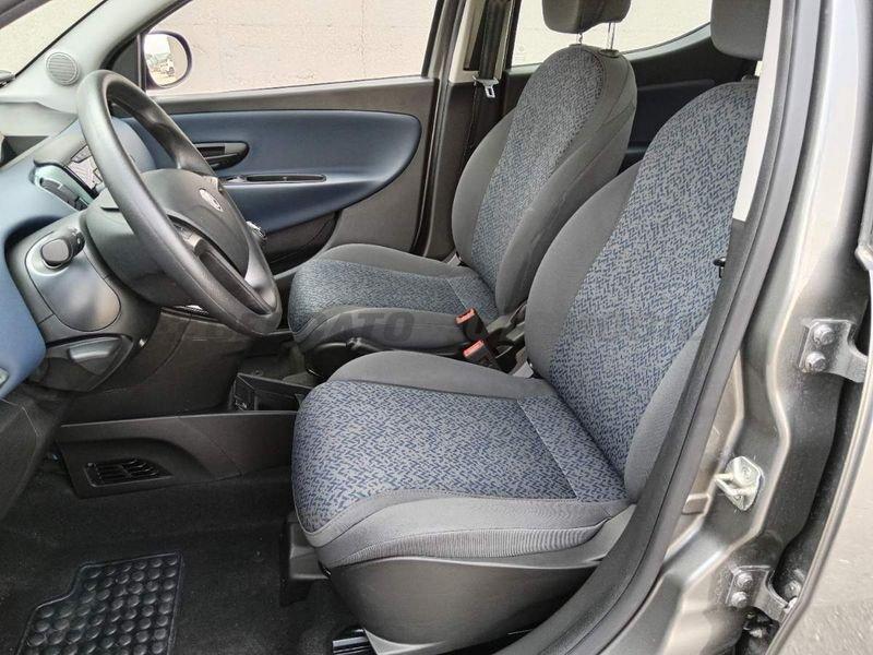 Lancia Ypsilon Ypsilon 1.0 firefly hybrid Oro s&s 70cv