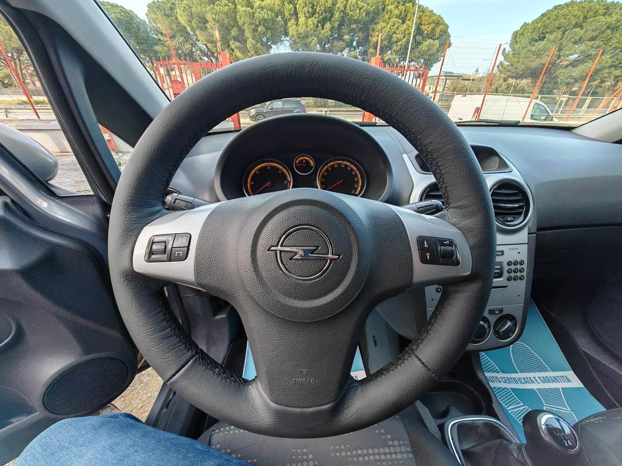 Opel Corsa 1.3 diesel 01/2012 Cv75