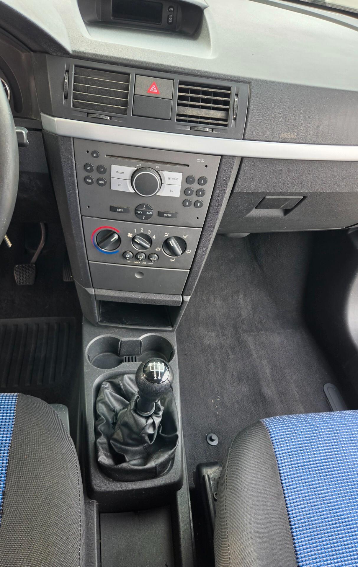 Opel Meriva 1.4 16V con 176.000km Neopatentati ok