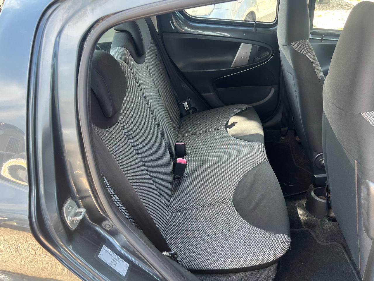 Toyota Aygo 1.0 12V VVT-i 5 porte Active Connect