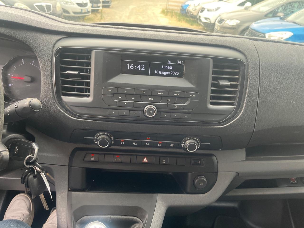 Toyota Proace Proace Verso 1.6D L0 S Comfort