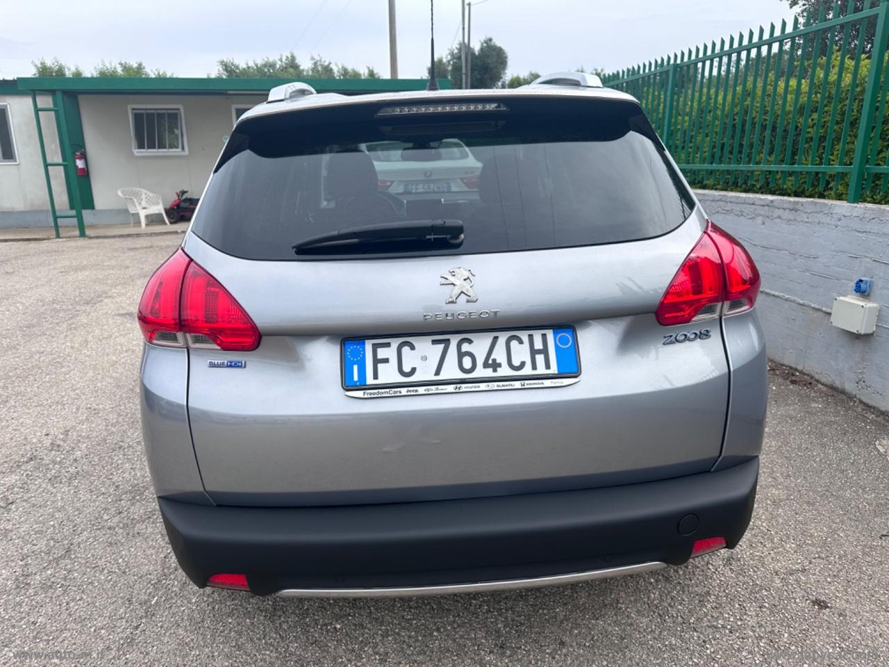 PEUGEOT 2008 BlueHDi 120 S&S Allure