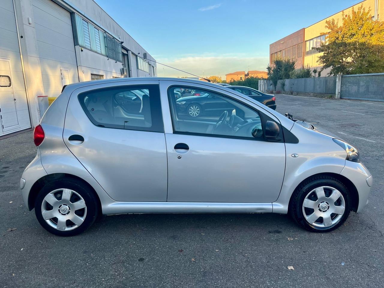 Toyota Aygo 1.0benz 2007 74.000km per neopatentati