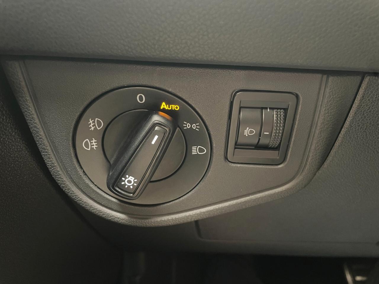 Volkswagen Polo 1.0 TSI 95CV DSG R-Line