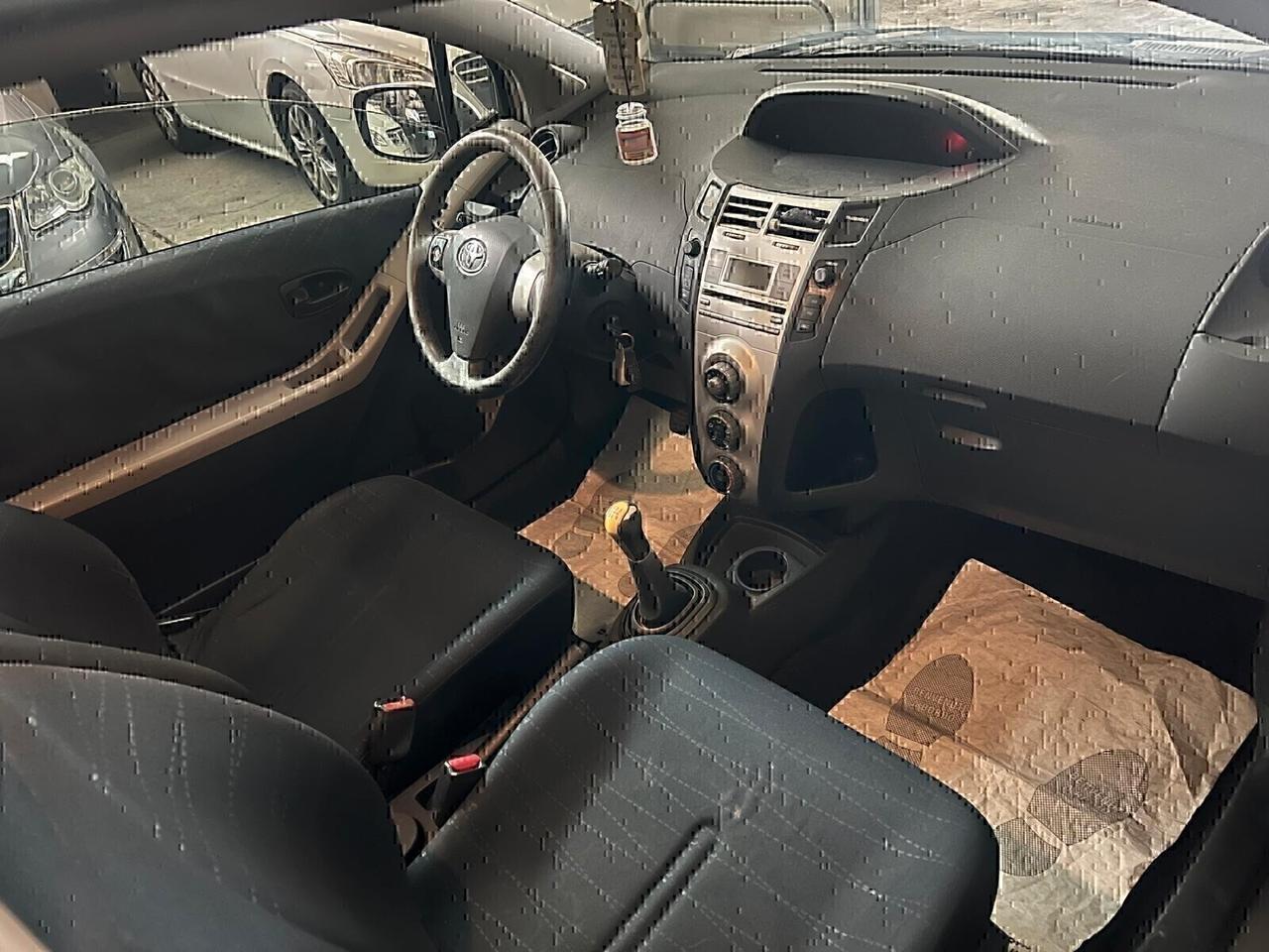 Toyota Yaris 1.3 3 porte M-MT Sol-benz.-2007