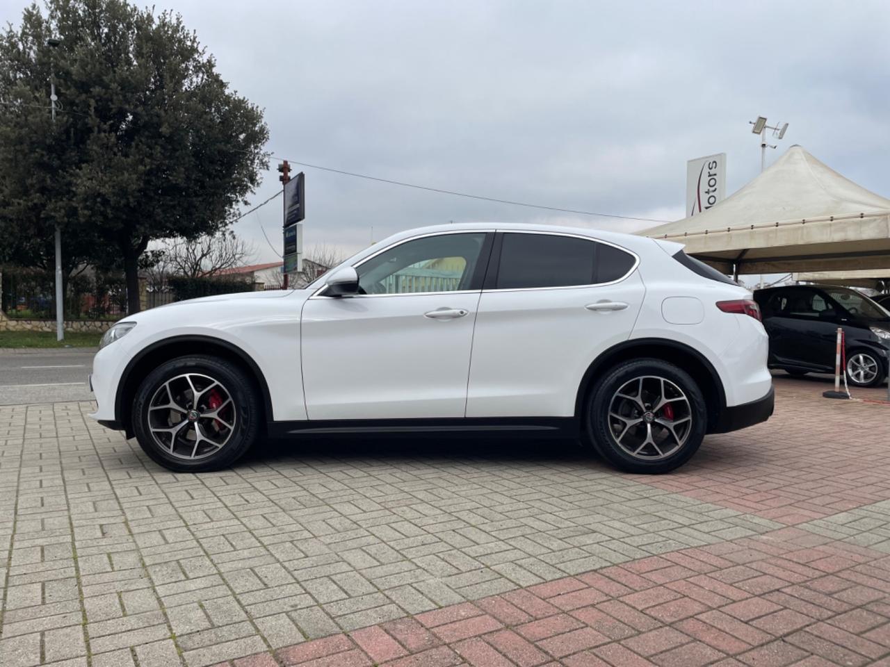 Alfa Romeo Stelvio 2.2 Turbodiesel 210 CV AT8 Q4 Executive