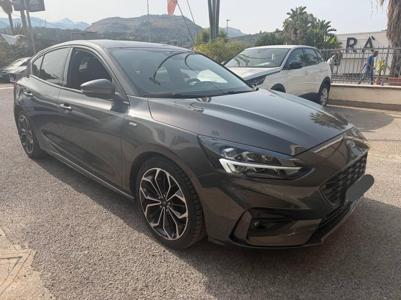 Ford Focus 2020 1.5 120 5p. ST-Line Full Led Cerchi 18