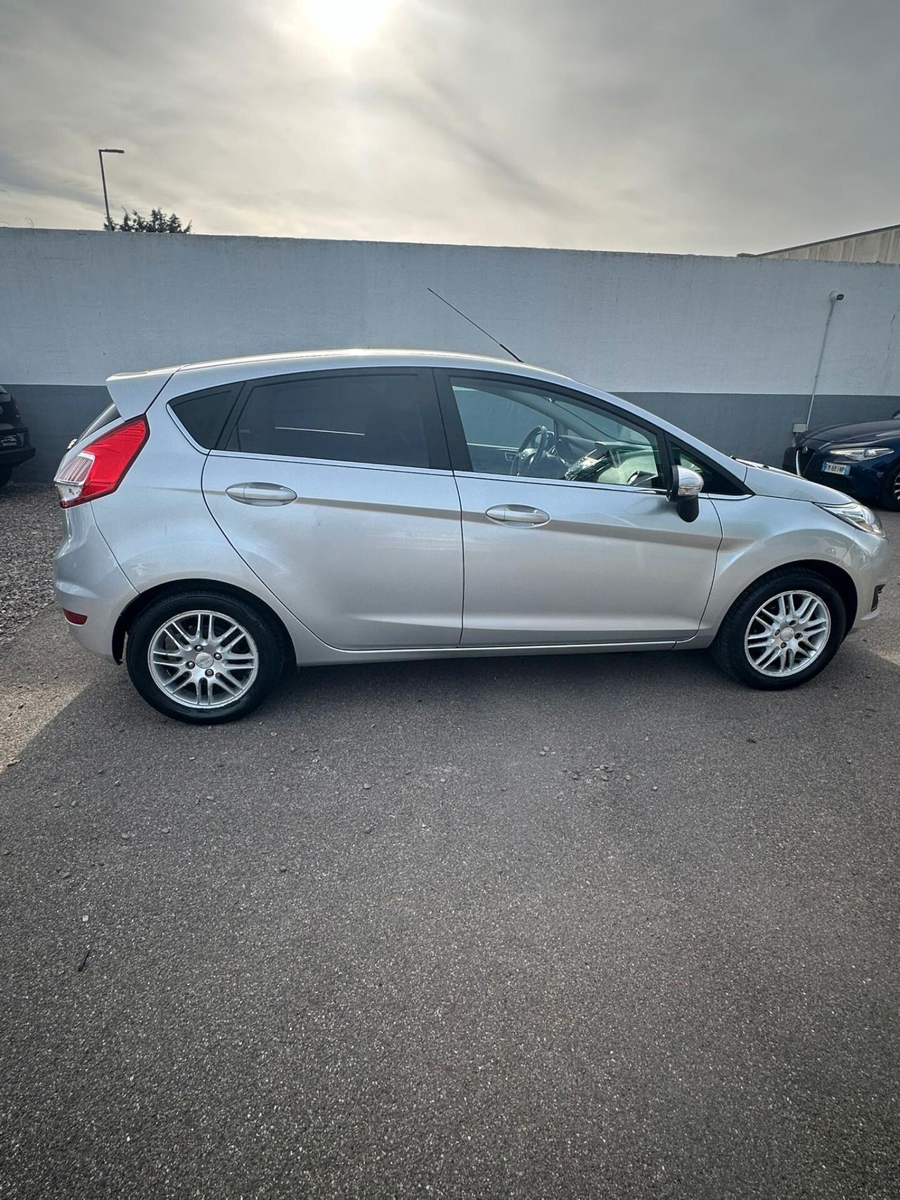 Ford Fiesta 1.0 80CV 5 porte Titanium