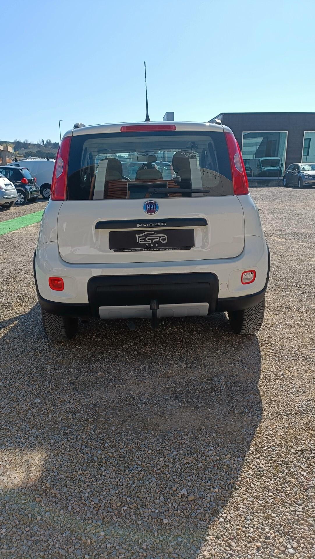 Fiat Panda 0.9 TwinAir Turbo Natural Power Lounge 4x4