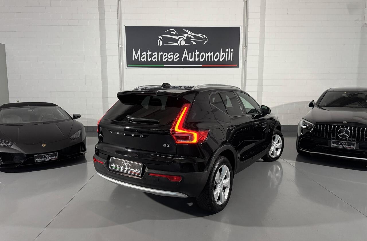 Volvo XC40 B3 MILD HYBRID CORE auto 2.0cc 163cv CarPlay Finanziabile