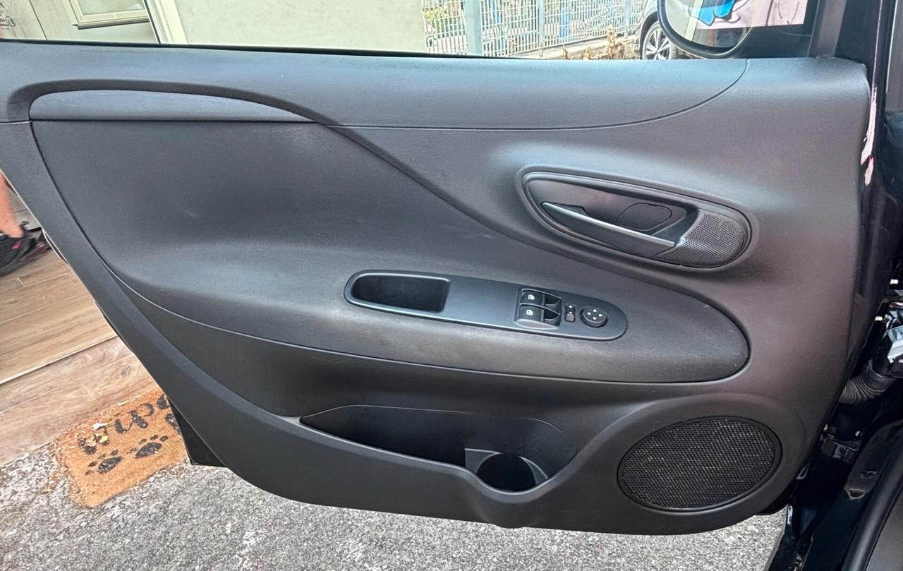 Fiat Punto Evo 1.3 MJT II S&S 75 CV 5 porte Dynamic