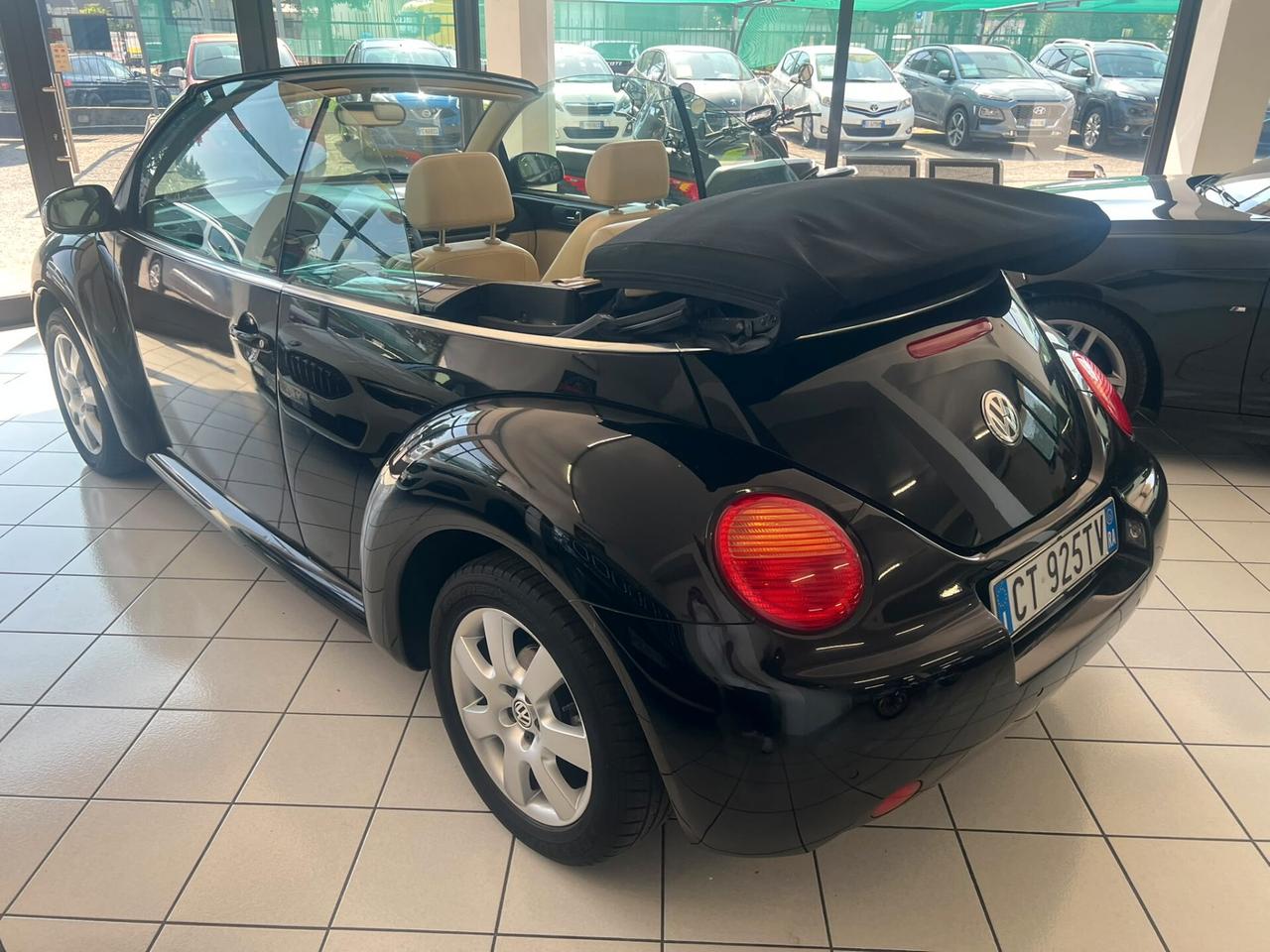 Volkswagen New Beetle 1.6 Cabrio