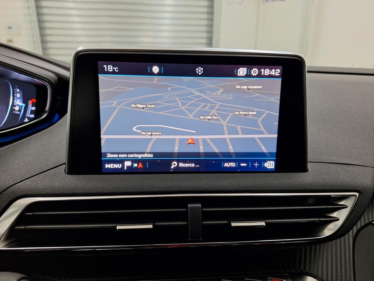 Peugeot 3008 Business 1.5 BlueHDi 130cv