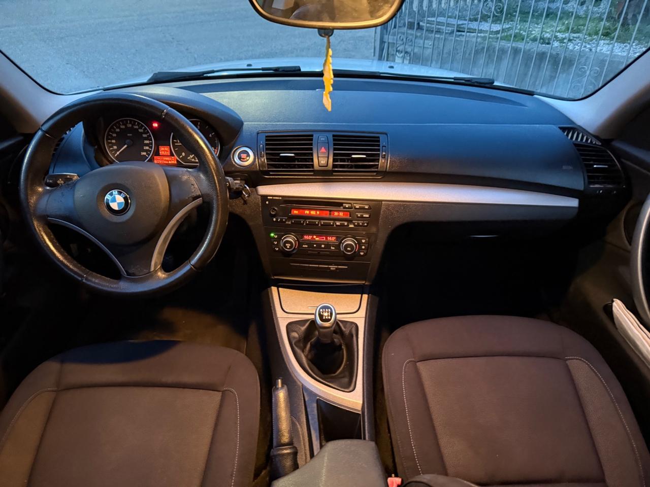 BMW SERIE 1 116D 2.0 DIESEL SOLI 77 MILA KM 09