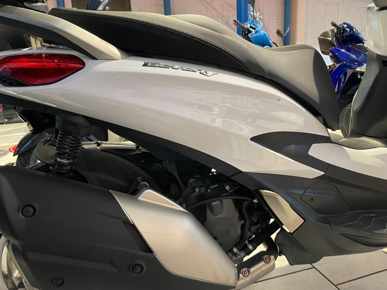 Piaggio Beverly 400 i.e.