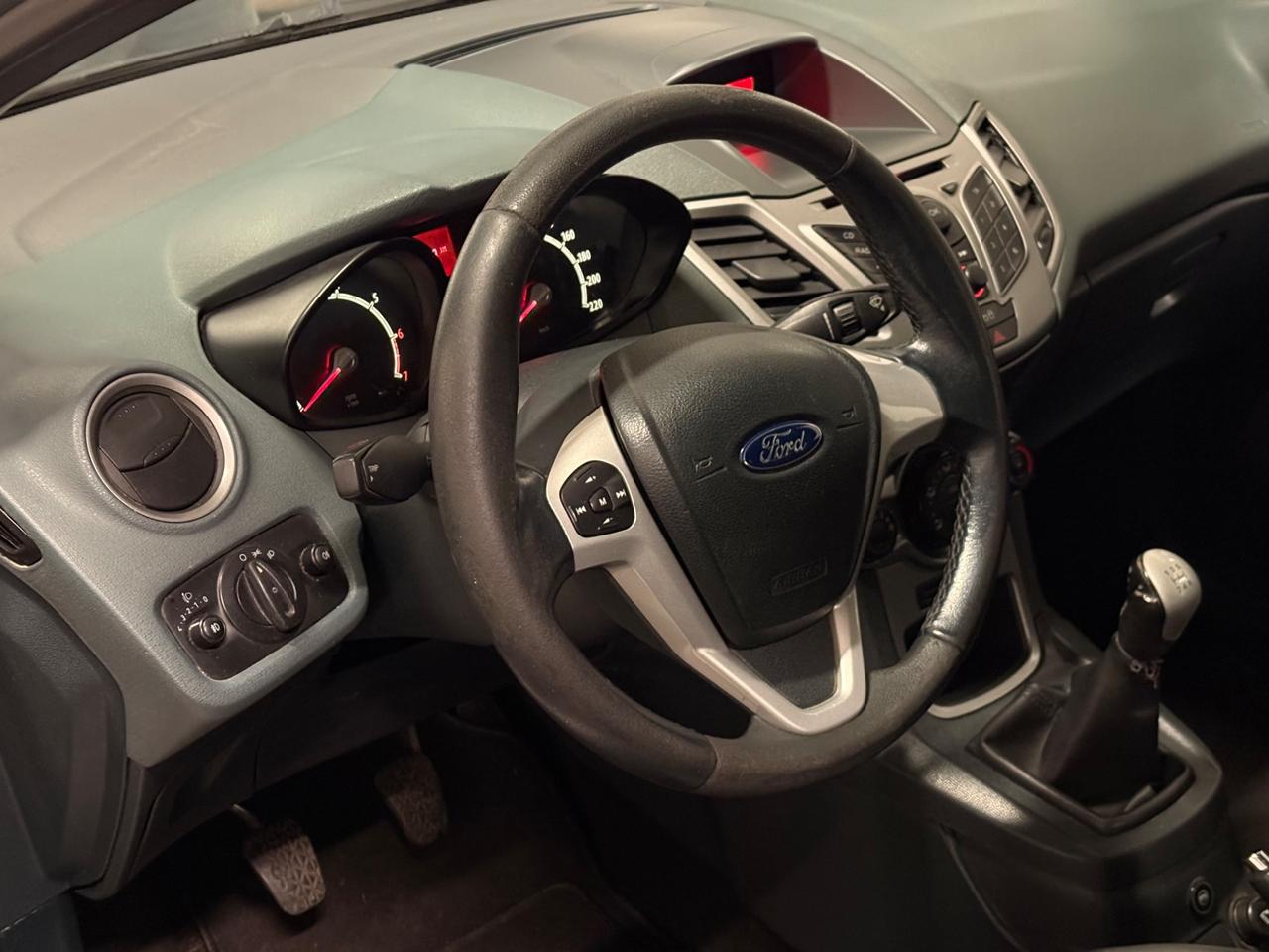 Ford Fiesta 1.4 5 porte Bz.- GPL Titanium