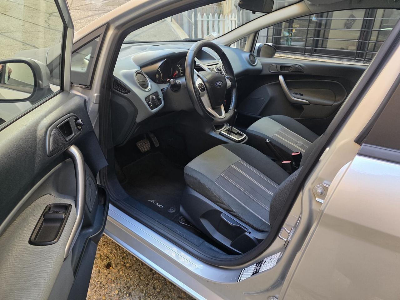 FORD FIESTA 1.4 AUTOMATICA